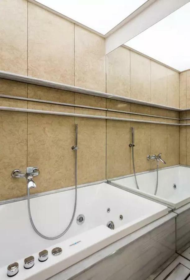 Acropolis Suites - Where Else In Athens? エクステリア 写真