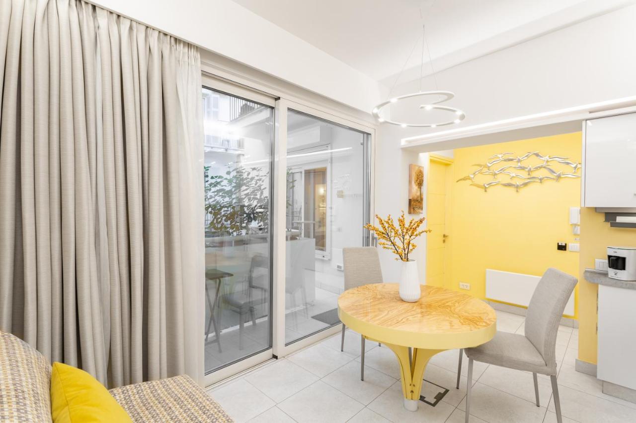 Acropolis Suites - Where Else In Athens? エクステリア 写真